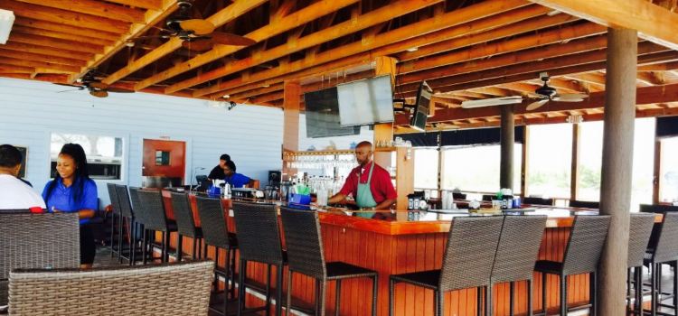 Manta Ray Beach Club