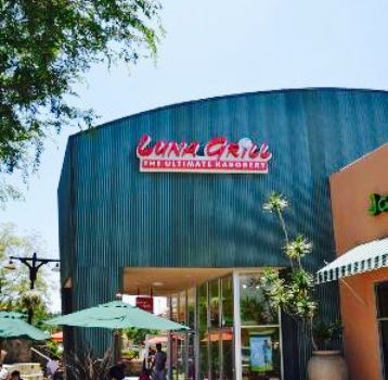Luna Grill Eastlake