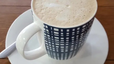 Up Tempo Cafe in 호르섬