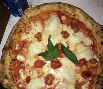 La Pizzaria