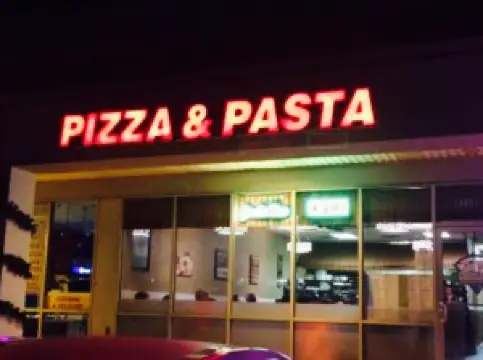 Goochie Brothers Italian Cuisine and Pizzeria