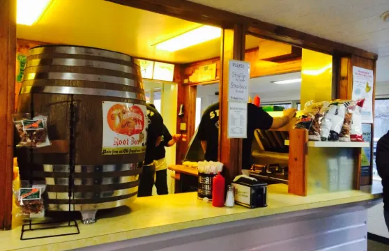 Boehringer's Drive-In