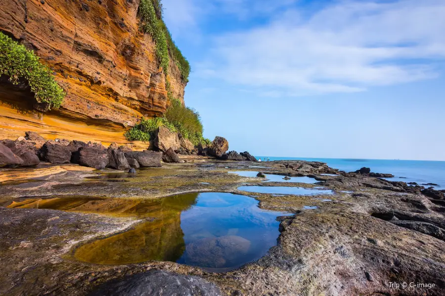 Wucai Beach