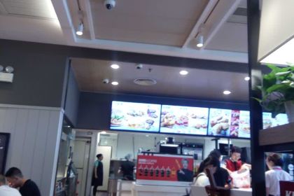 肯德基(东台德润店)