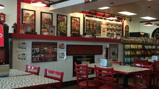 Firehouse Subs Lincoln Court