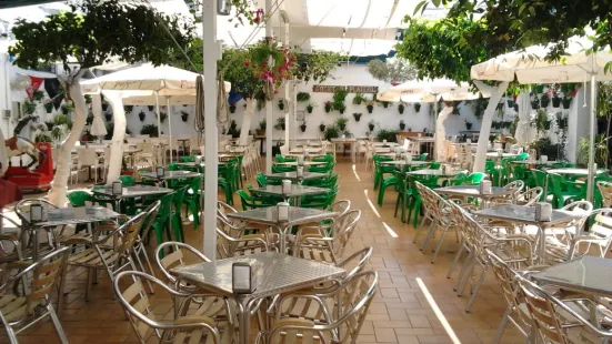 Restaurante Sociedad Plateros Maria Auxiliadora‎