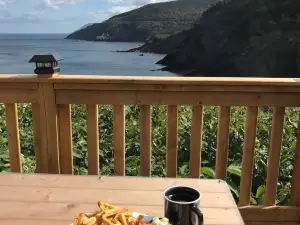 Meat Cove Campground & Oceanside Chowder Hut