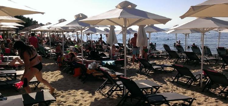 Yalla Beach Bar Restaurant