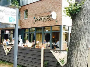 Jedermann Cafe Bistro