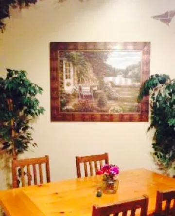 The Vineyard Cafe and Dinner Theatre