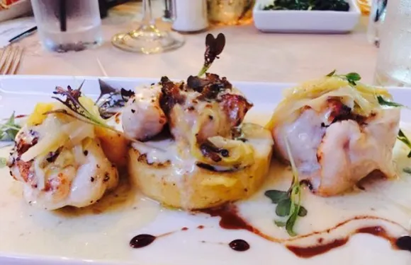 Charlies of Bay Head