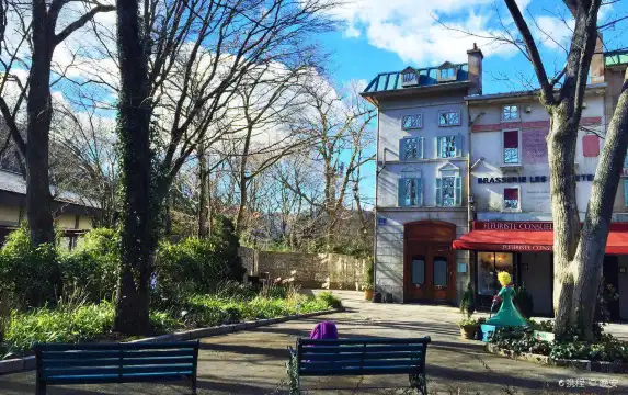 Hotels near Little Prince Museum