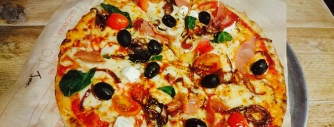 Matzaluna Pizza