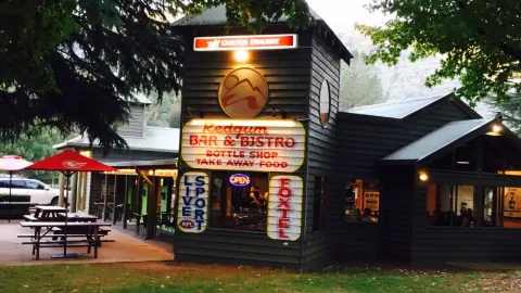 Red Gum Bar and Bistro in Bright