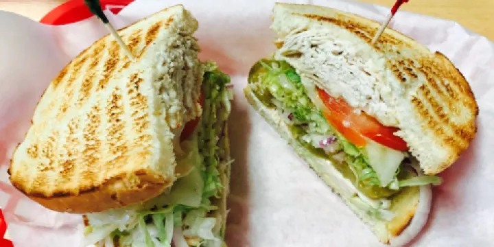 Sandy's Deli & Bakery