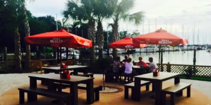 Sunset Pointe at Fly Creek Marina