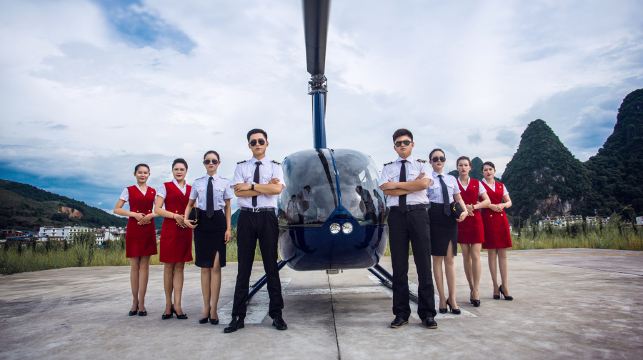 廣西桂林展卓直升機陽朔基地直升機觀光飛行體驗【俯瞰桂林山水美如畫+空中觀光十里畫廊·灕江·遇龍河】