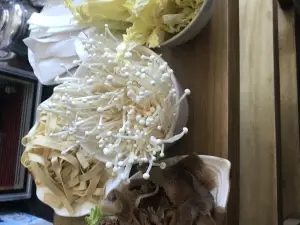 一品石锅鱼火锅