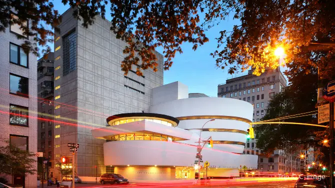 2_Solomon R. Guggenheim Museum