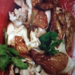 Ee Ji Ban Chicken Rice Ball User Photo