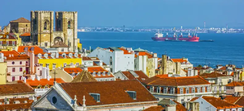 Hotels near Edificio Atlantis