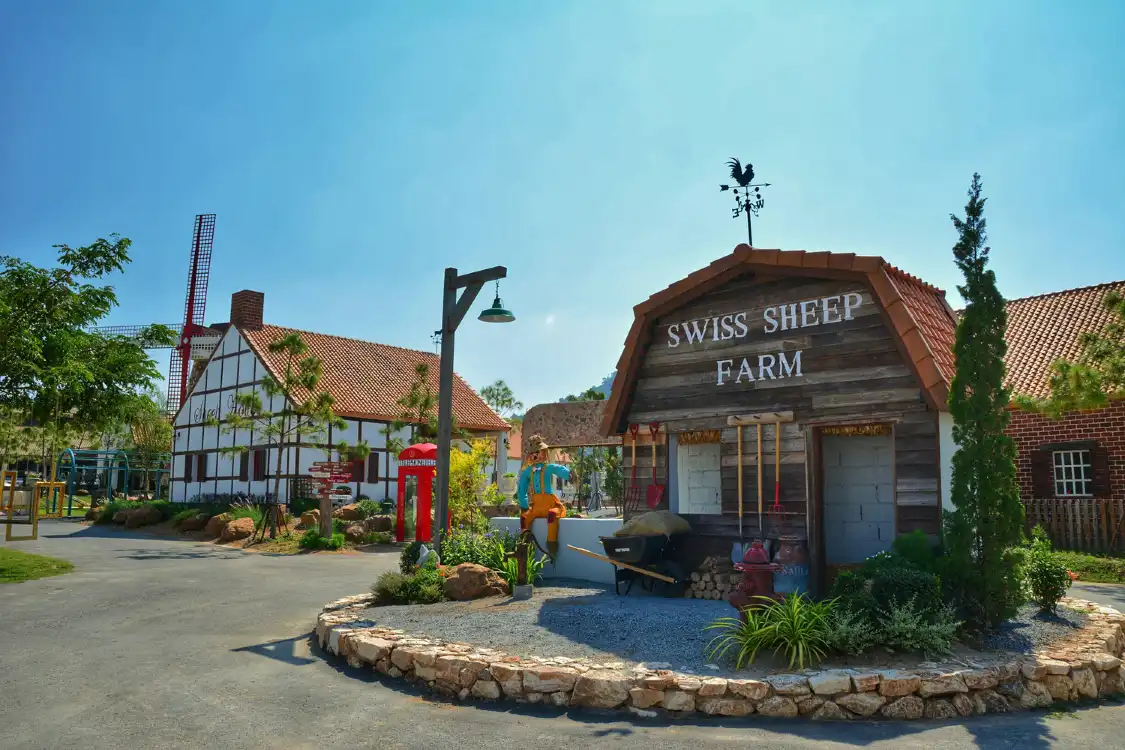 Hotels near Swiss Sheep Farm Pattaya