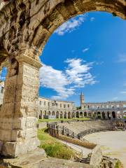 Amphithéâtre de Pula