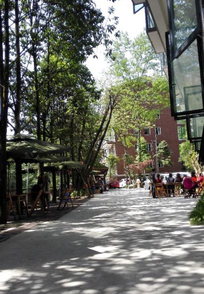 祖传凉鸡肉饭店