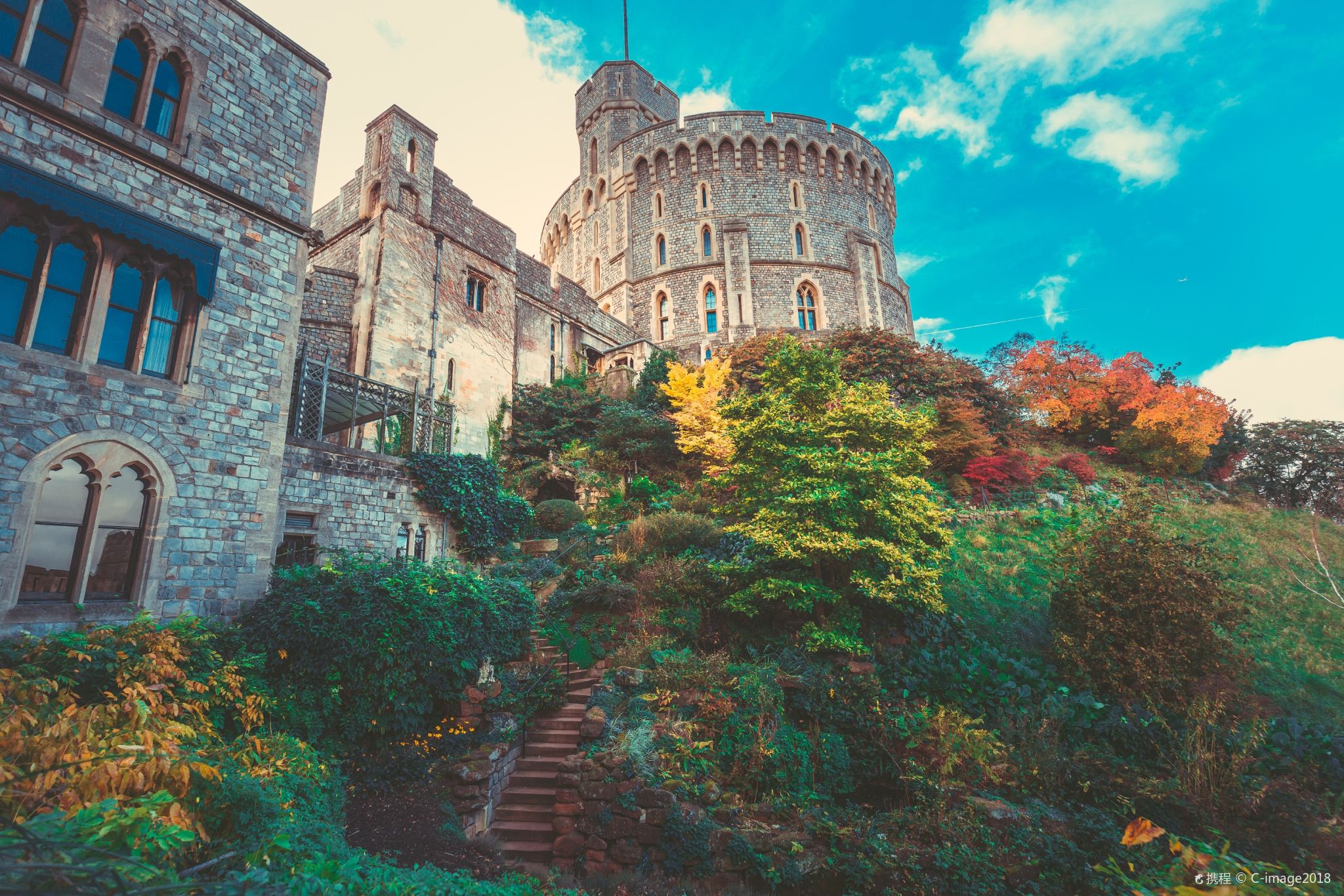 1-day tour to Windsor Castle + Stonehenge + The Roman Baths [Private Charter Route I Chinese-English Guide]