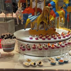 Emperor Penguin All Day Dining User Photo