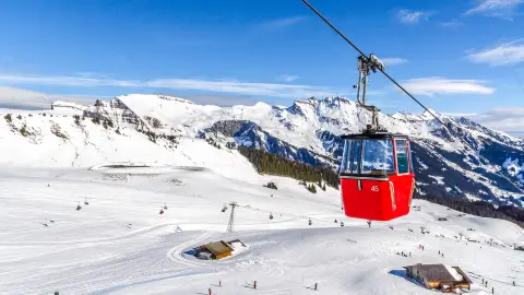 グラウビュンデン州観光ガイド2025年：人気スポット、グルメ、ホテル