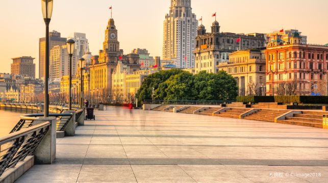 上海金茂大廈+黃浦江遊船+外灘+城隍廟純玩一日遊 主城上門接