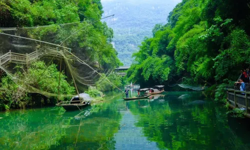 ชาวบ้านแห่งสามหุบเขา
