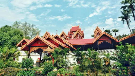 Wat Si Rongmuang