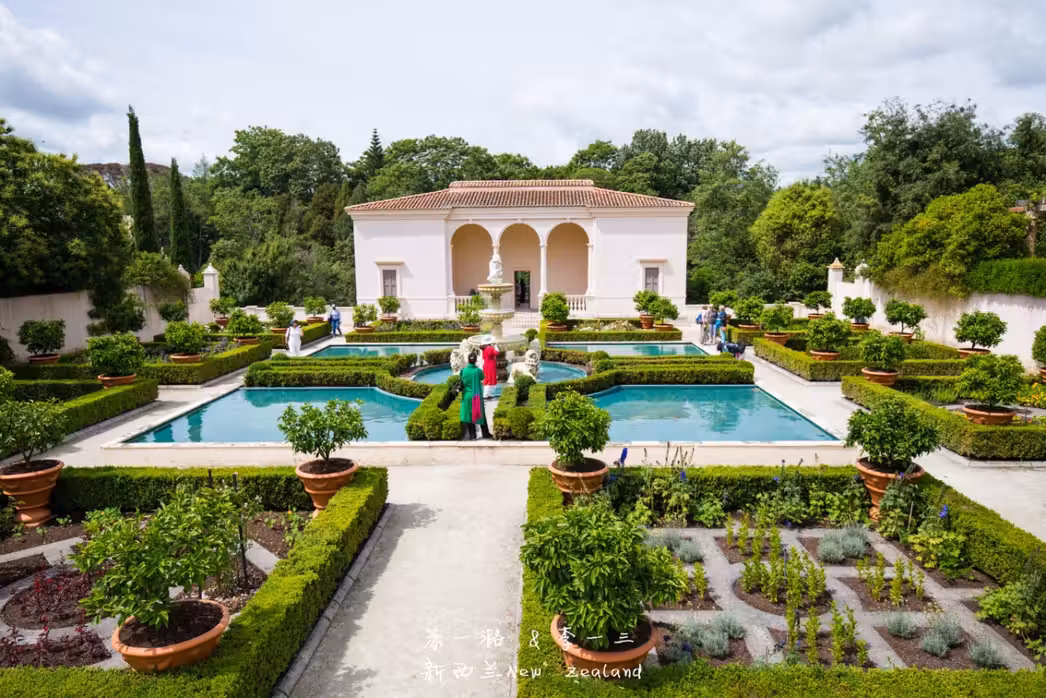 Flüge ${{cityDName}} Matamata