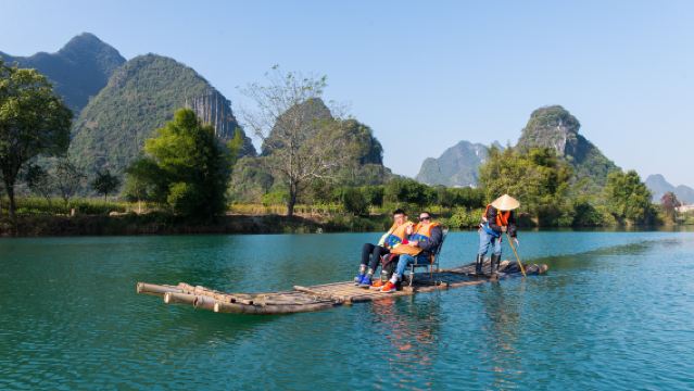 陽朔相公山+遇龍河竹筏漂遊+十里畫廊+西街一日遊【私家團】