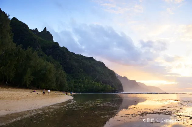 鄰近Hawaiian Music Store的酒店