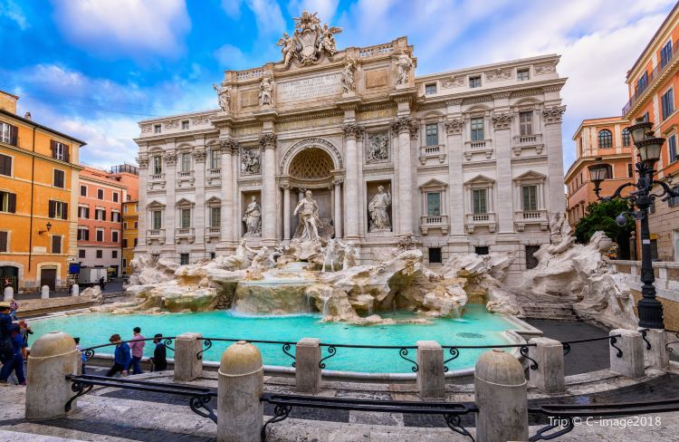 Trevi Fountain