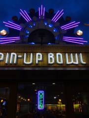 Pin-Up Bowl