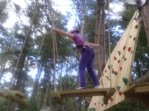 Karaez Adrénaline - Parc de Loisirs & Aventure