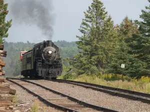 North Shore Scenic Railroad