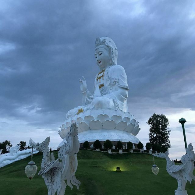 Wat Huai Pla Kung
