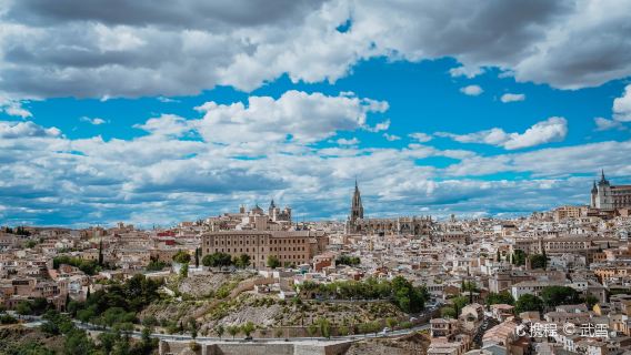 Chuyến đi trong ngày đến Toledo và Segovia từ Madrid, Tây Ban Nha (Bao gồm vé vào cổng Alcazar và Nhà thờ lớn)