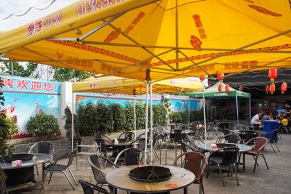 鉗子雞特色燒烤