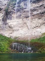Liusha Waterfall
