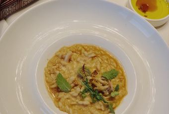 成都富力丽思卡尔顿酒店·厅Dining Room User Photo