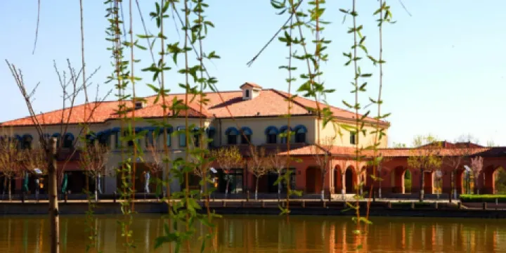 沙湖假日酒店餐飲部