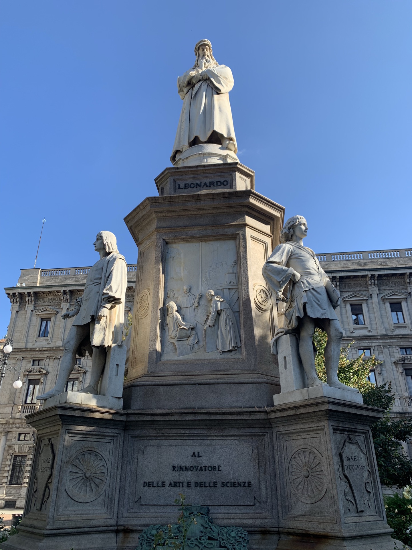 レオナルドダヴィンチ像のレビュー レオナルドダヴィンチ像のチケット レオナルドダヴィンチ像の割引 レオナルドダヴィンチ像の交通機関 所在地 営業時間 レオナルドダヴィンチ像周辺の観光スポット ホテル グルメ Trip Com