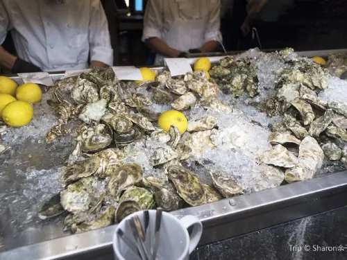 10 Best Places for Oysters in Boston