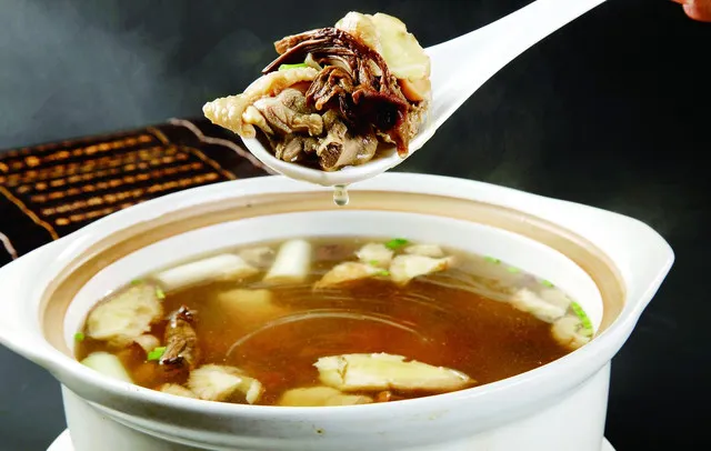 If You Come to Qingdao, How Could You Not Taste Local Specialties?